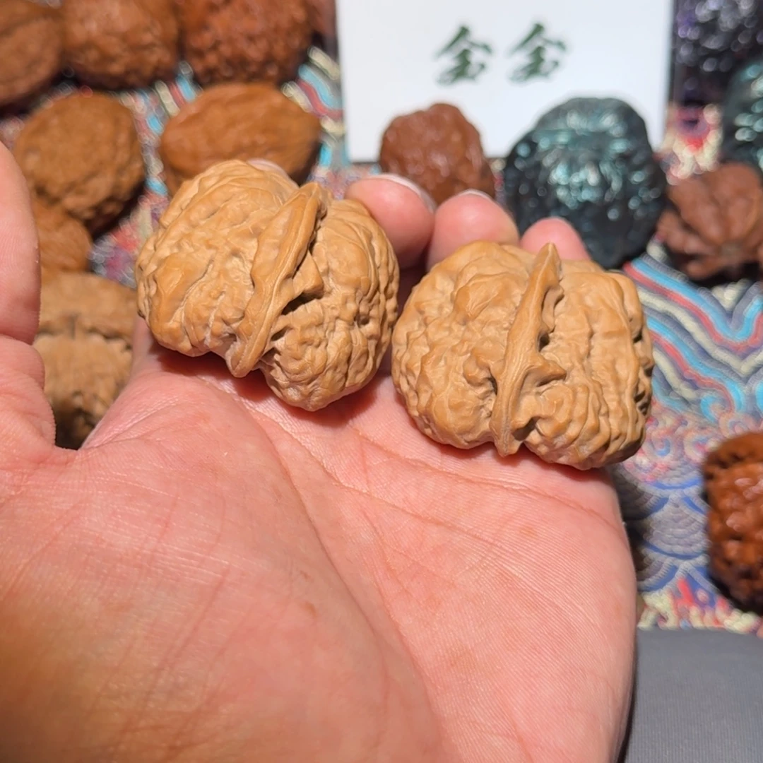 文玩核桃把件01一道筋蛤蟆头，尺寸41