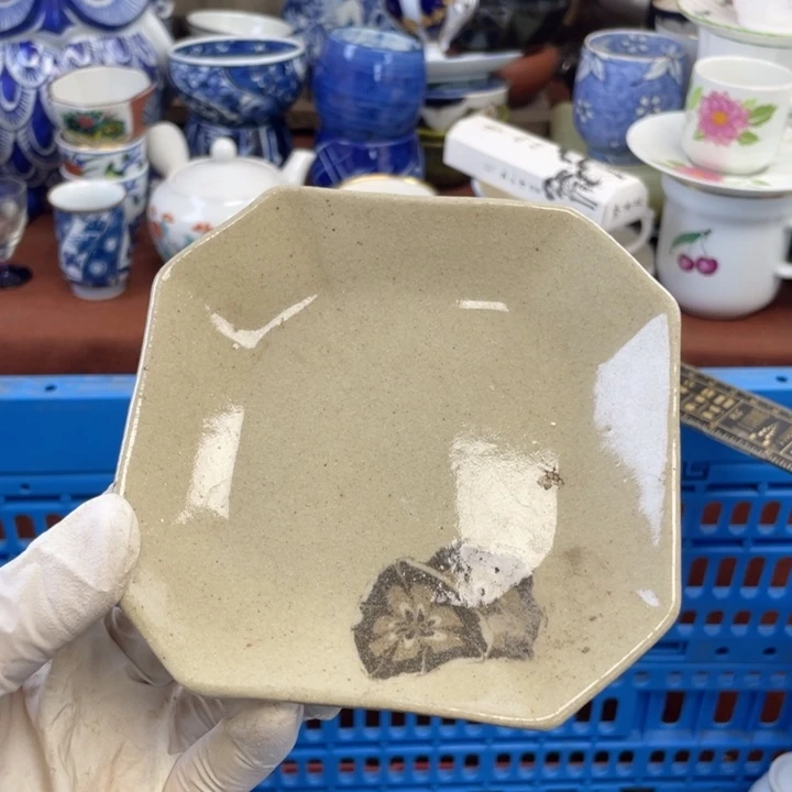 他家瓷器真美…开播了