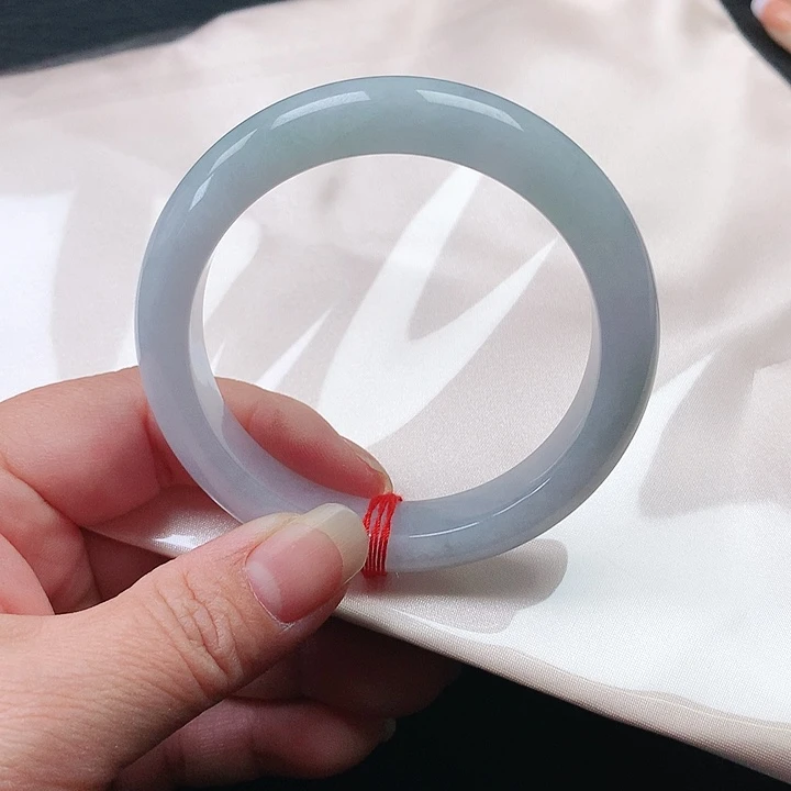 翡翠手镯未镶嵌翡翠076