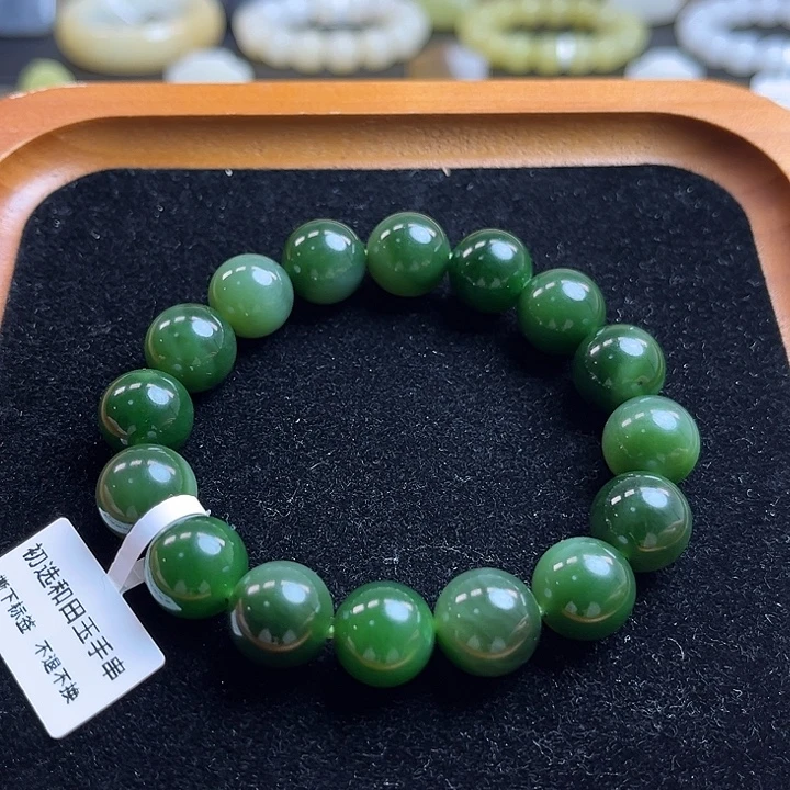 和田玉未镶嵌手串