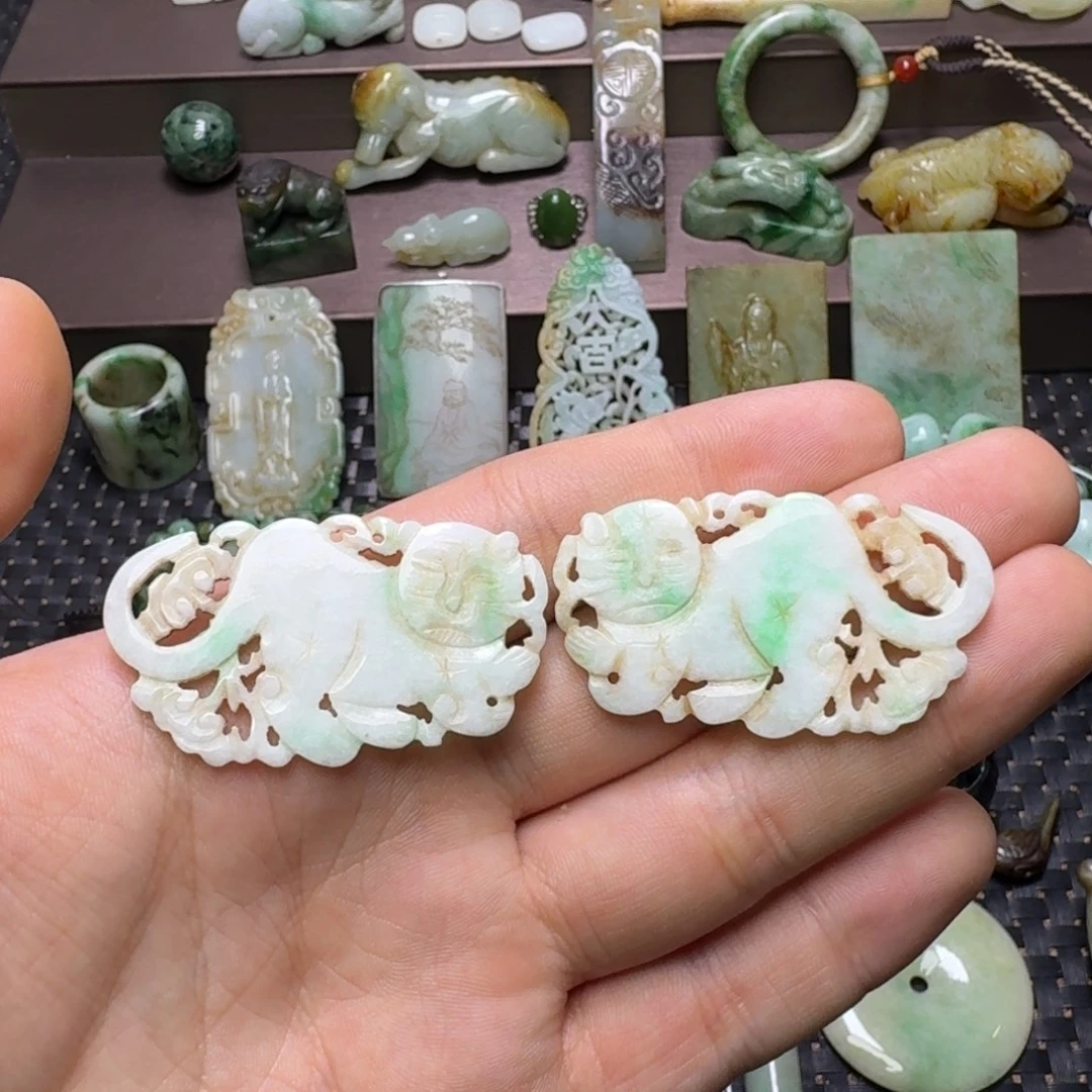 翡翠未镶嵌颈饰翡翠颈饰未镶嵌