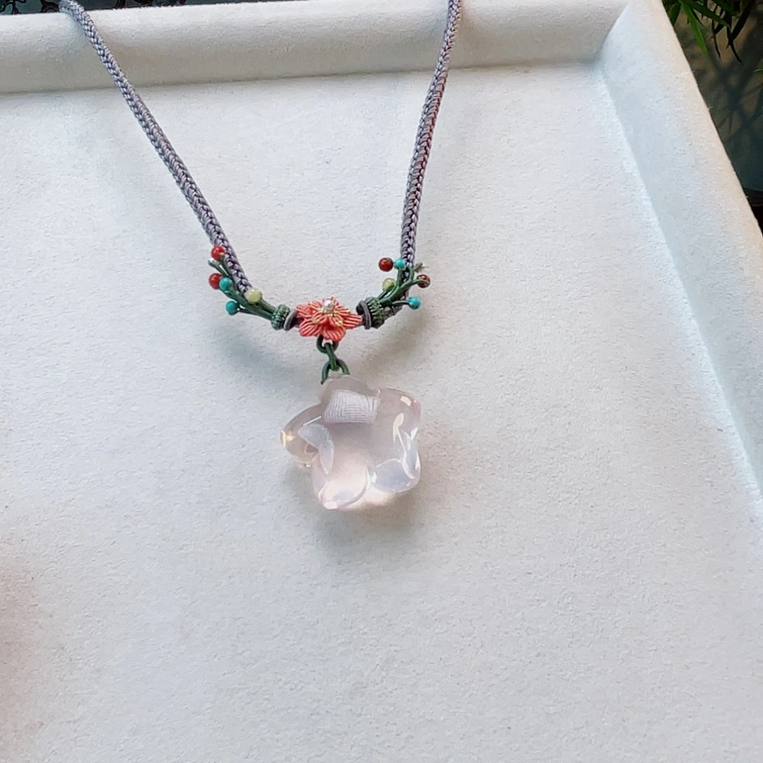 未镶嵌颈饰水晶水晶