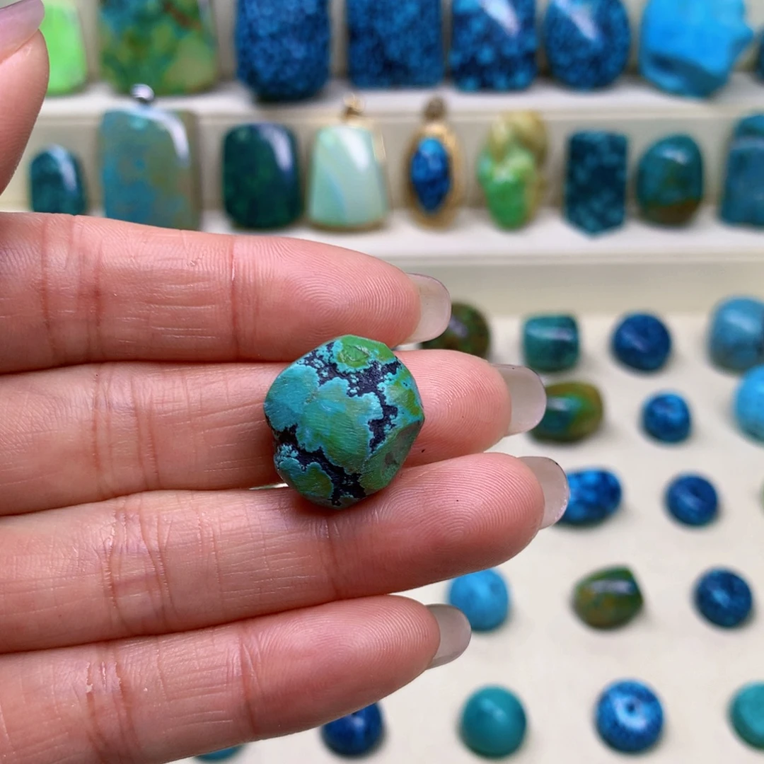 绿松石未镶嵌三彩随行