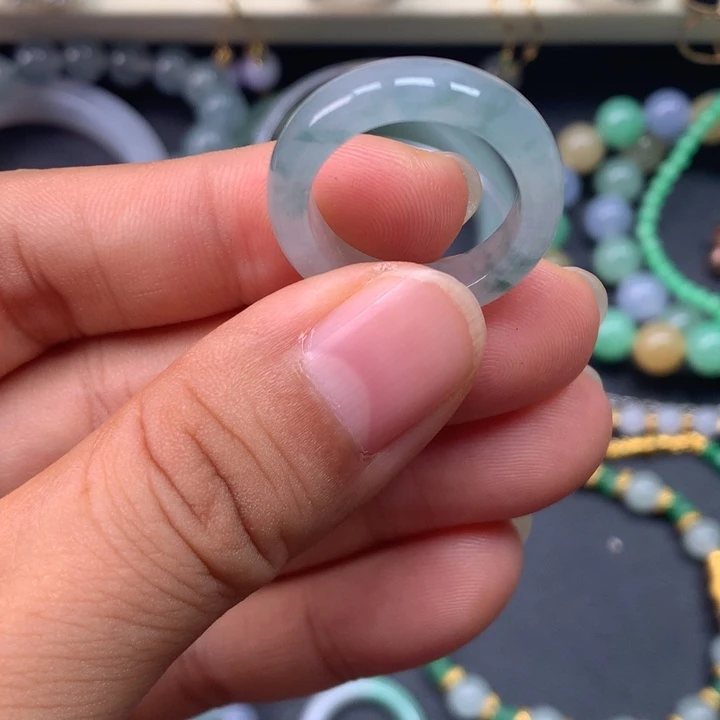 翡翠未镶嵌戒指戒圈