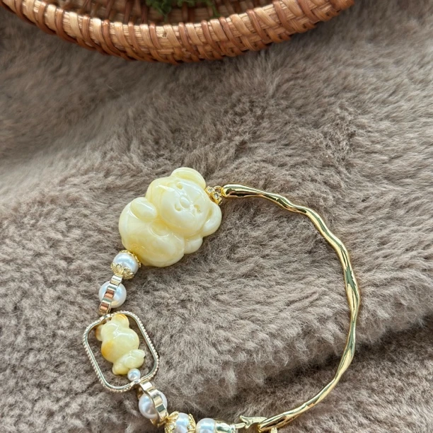 吉月蜜蜡睡眠小熊小小熊珍珠手镯