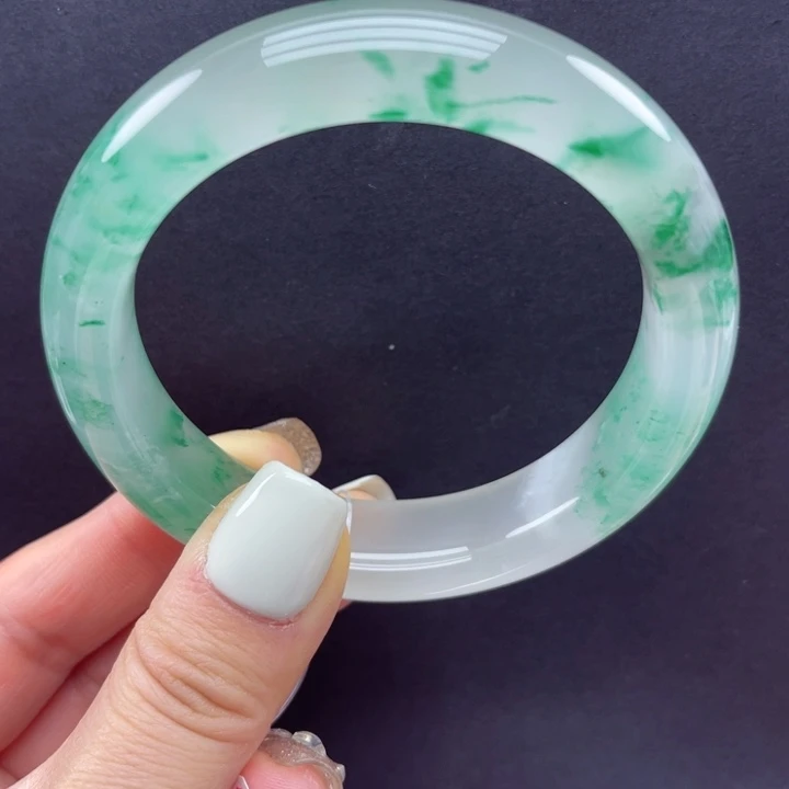 石英质玉未镶嵌手镯