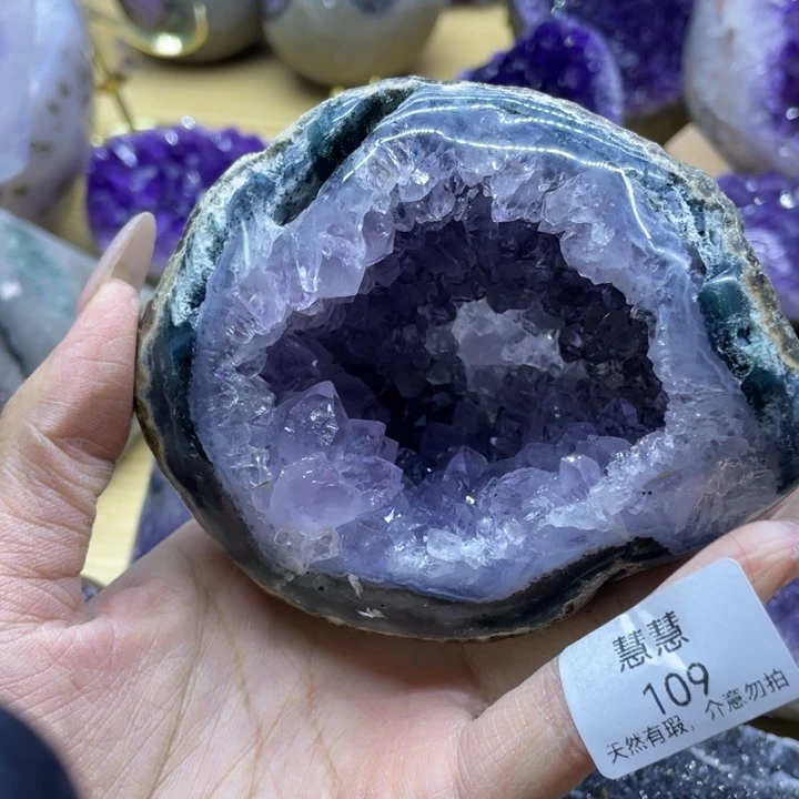 未镶嵌水晶大型摆件（非配饰）