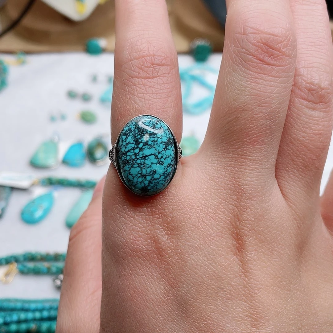 用***8绿松石未镶嵌绿松石