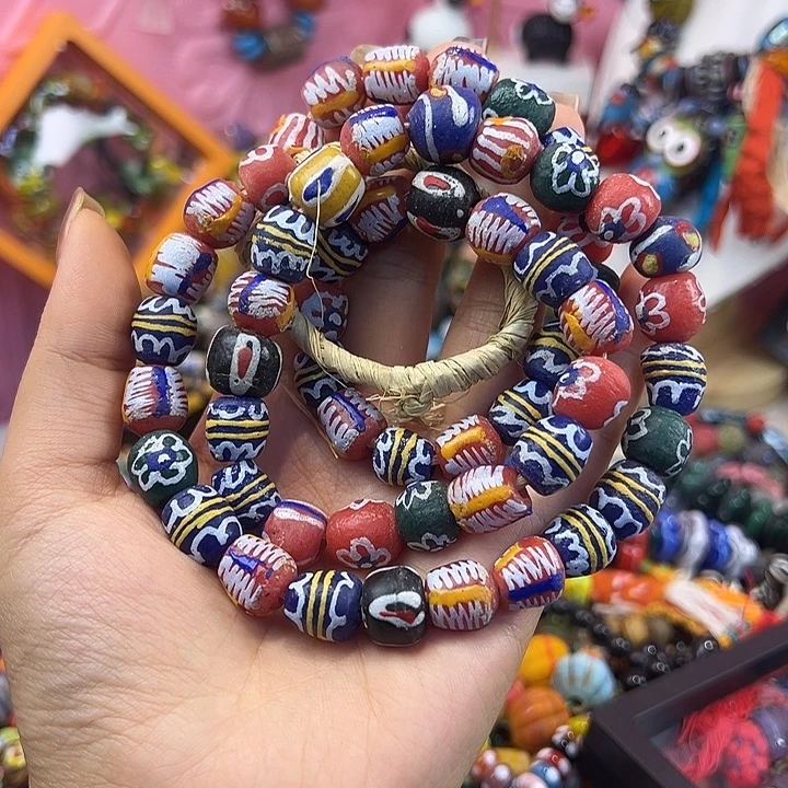 琉璃颈饰非洲手绘