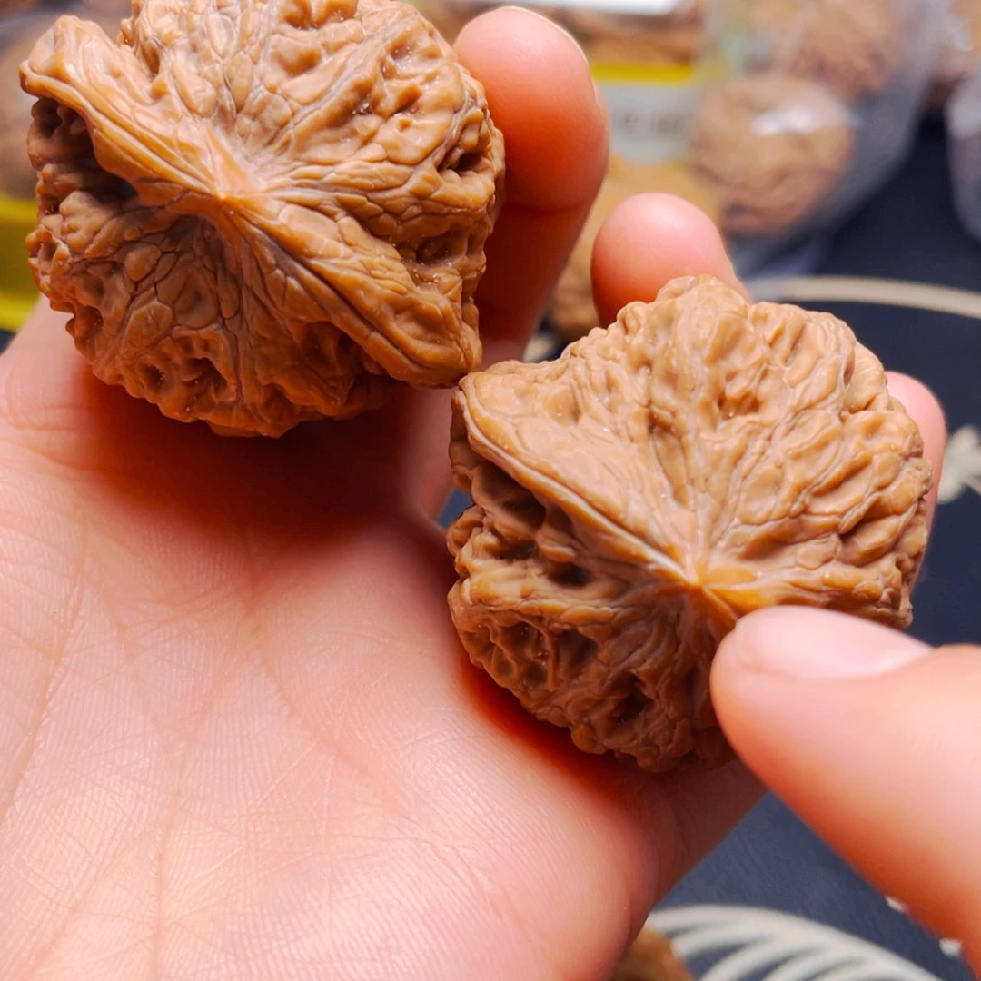 吊坠文玩核桃小*?凤凰台