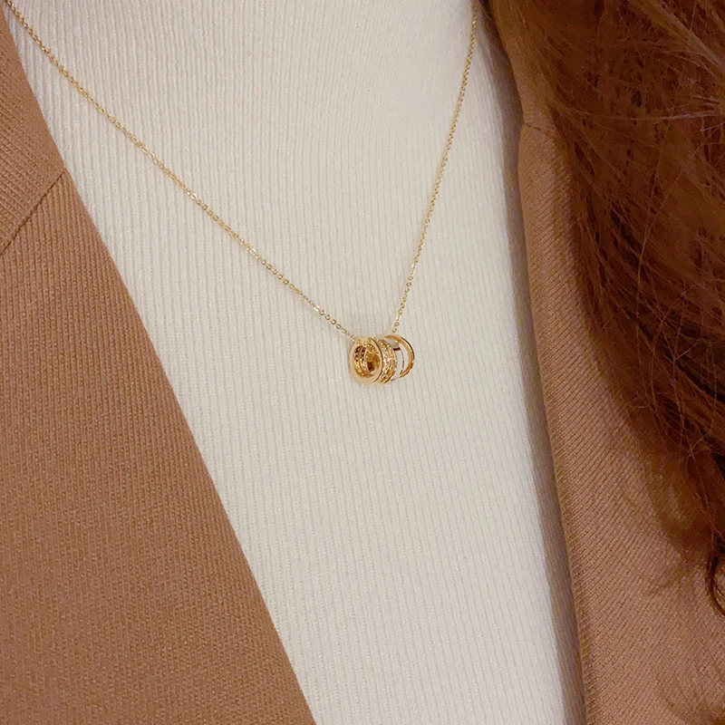 铜合金项链 网红经典时尚简约气质轻奢圆环贝壳项链高级百搭.饰品