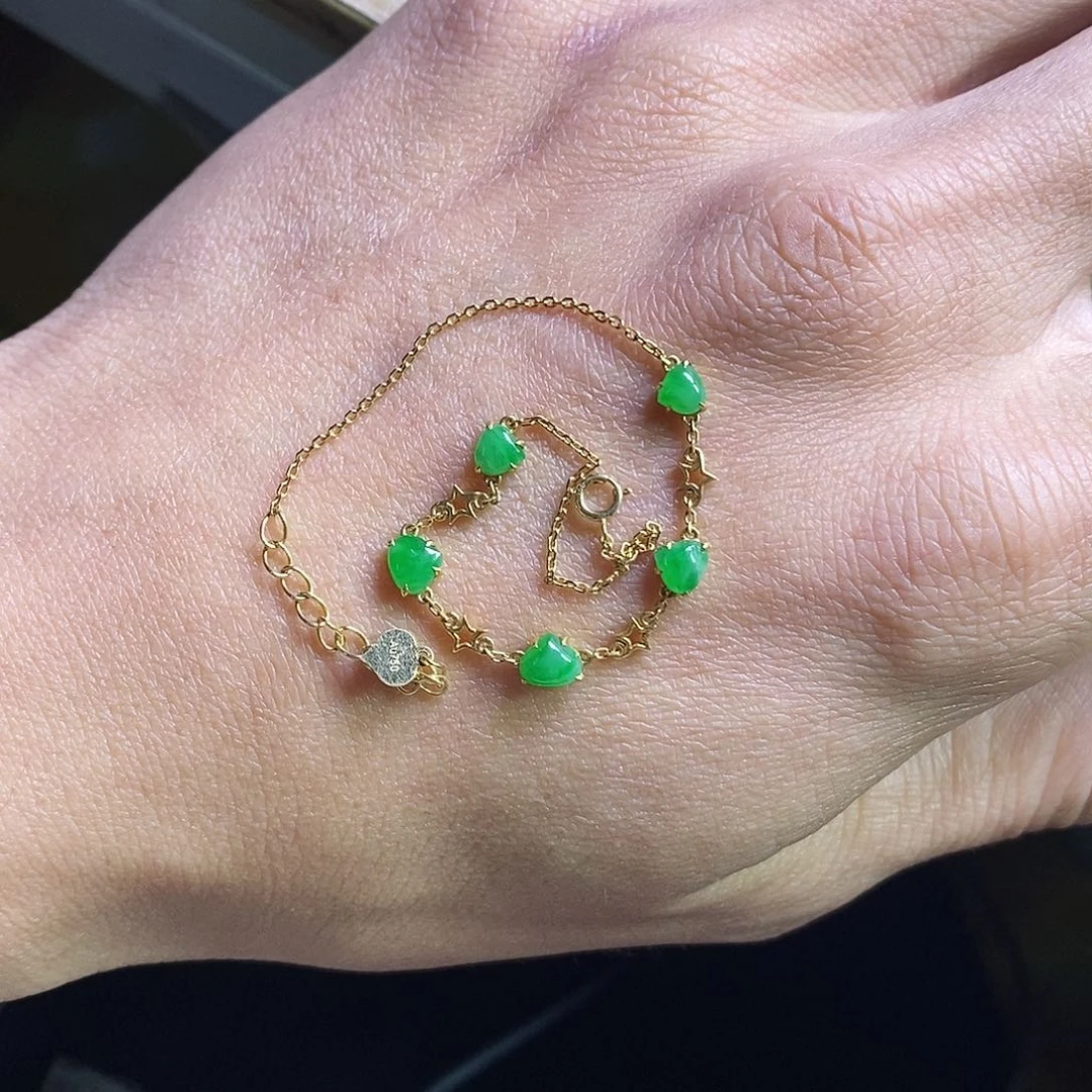 颈饰18K金镶嵌翡翠