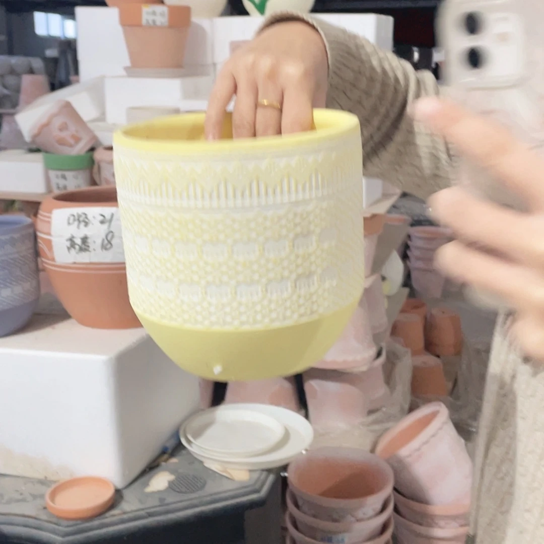 【闪购商品】红陶119机雕黄色16-16