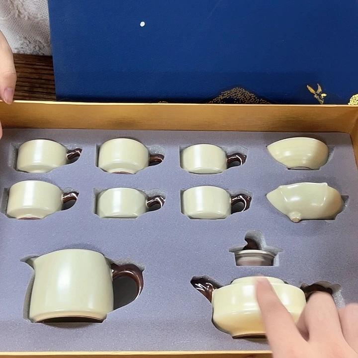 孤品茶具套装等。