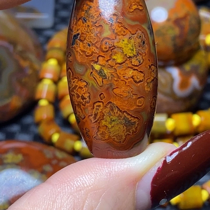 玛瑙/玉髓颈饰未镶嵌