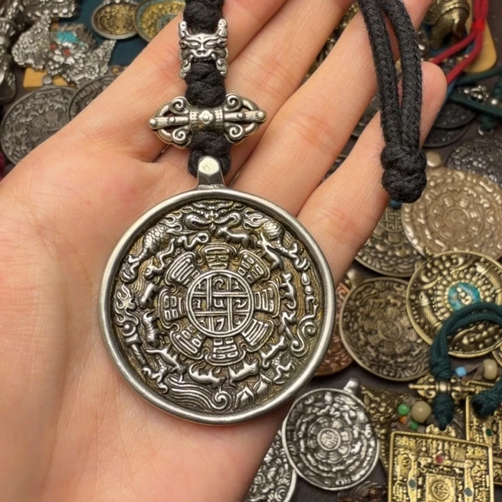 藏传文玩九宫如图