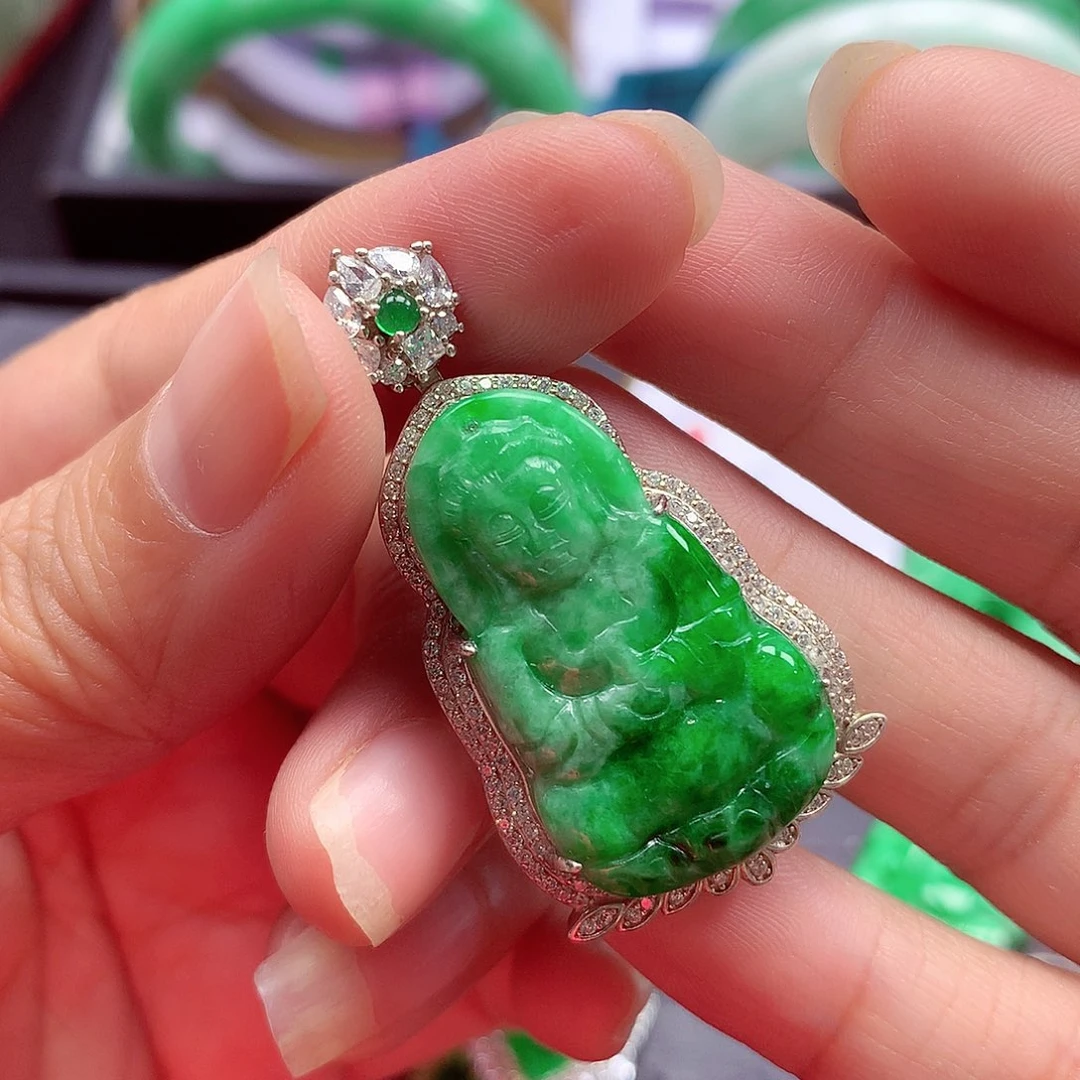 翡翠银S925镶嵌颈饰翡翠