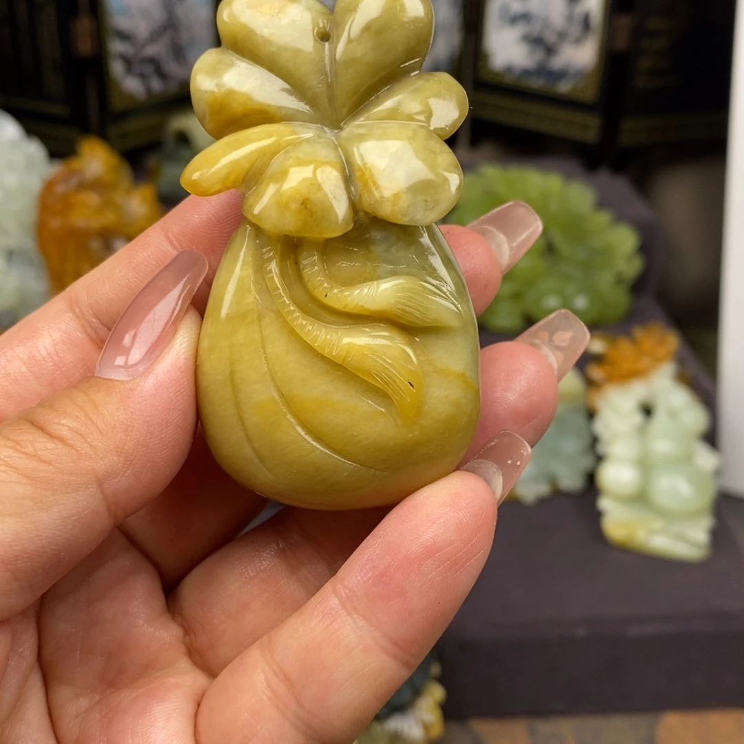 蛇纹石玉未镶嵌吊坠(赠链)