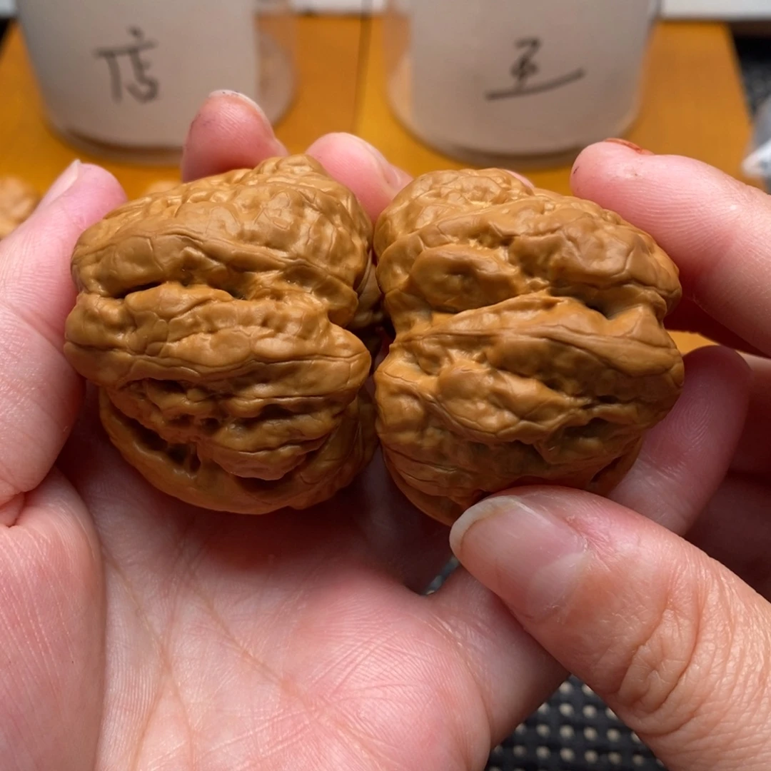 把件文玩核桃边42左右