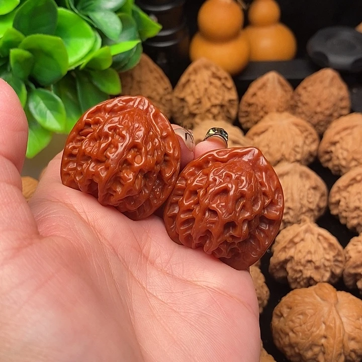 核桃机刷做旧核桃