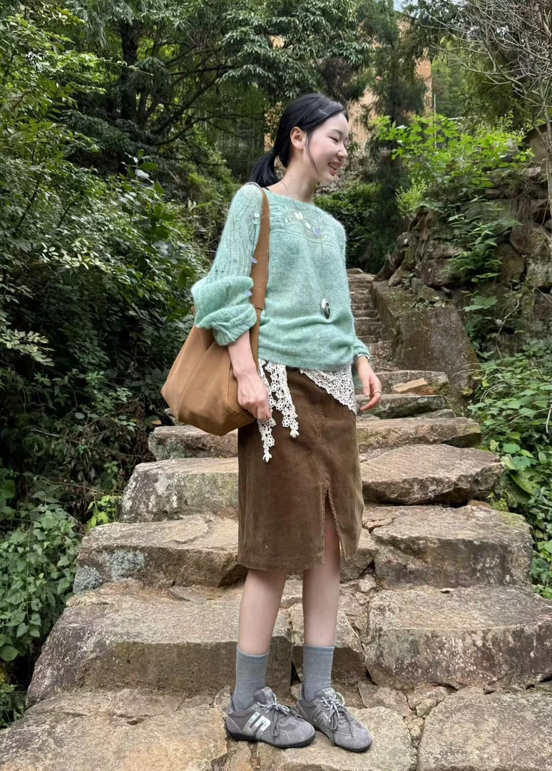 韩系绿色镂空亮片针织衫毛衣女2025早秋新款慵懒风上衣百搭半裙