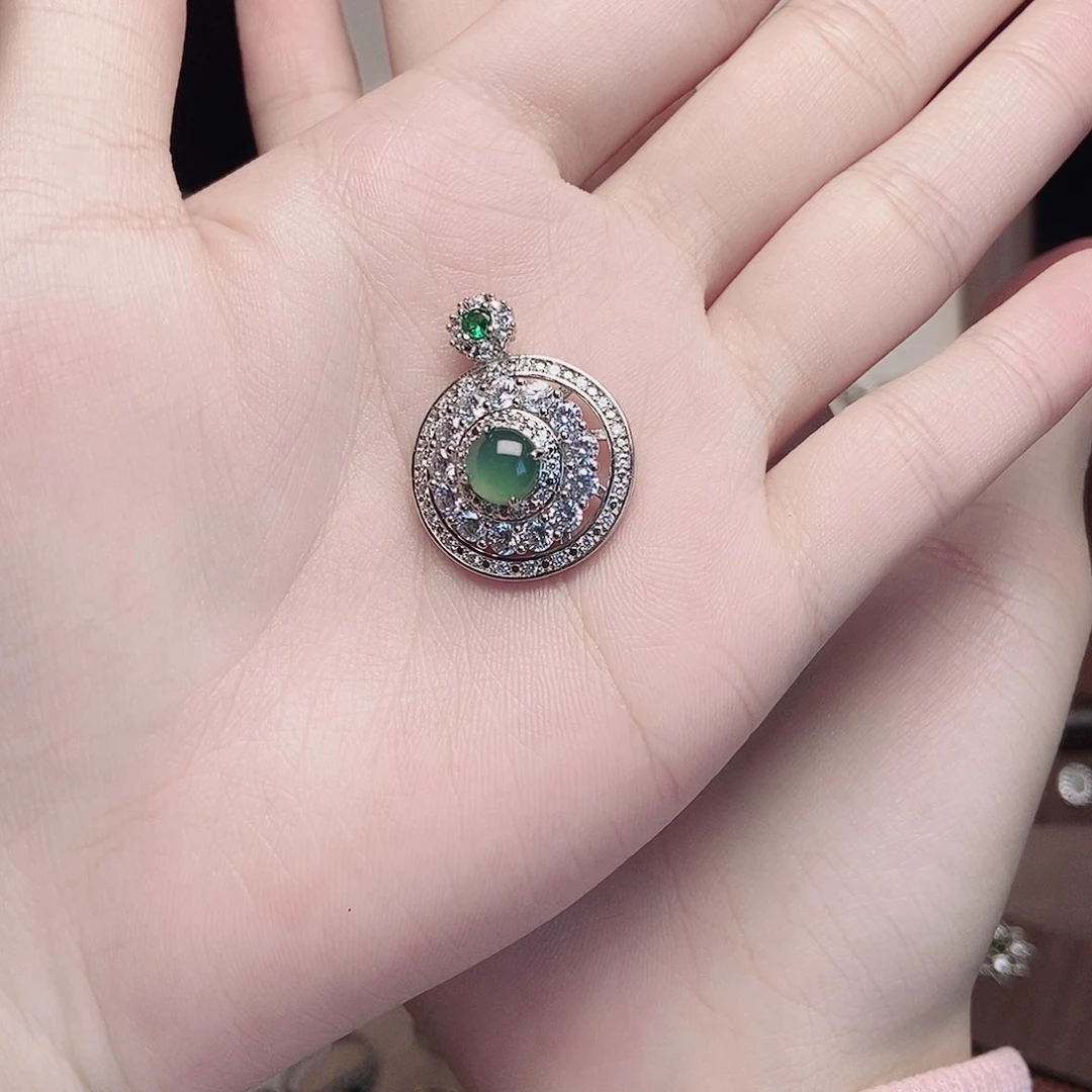 翡翠未镶嵌颈饰35