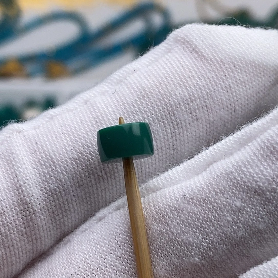 霍***维绿松石未镶嵌绿松石配饰