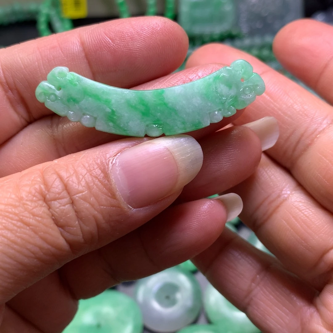 定制翡翠未镶嵌翡翠