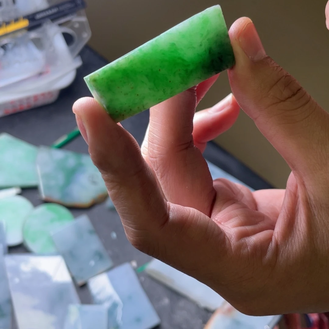 未镶嵌定制翡翠