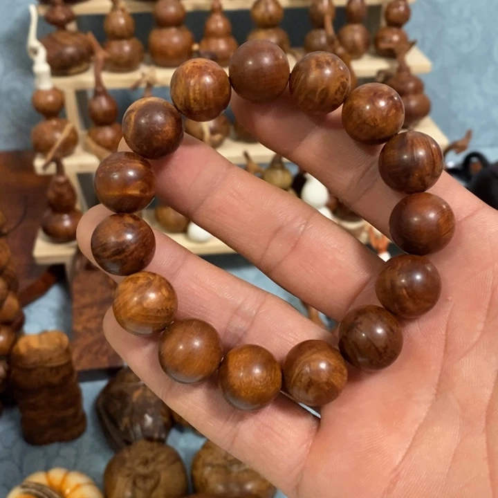 木麻梨疙瘩放漏16手串