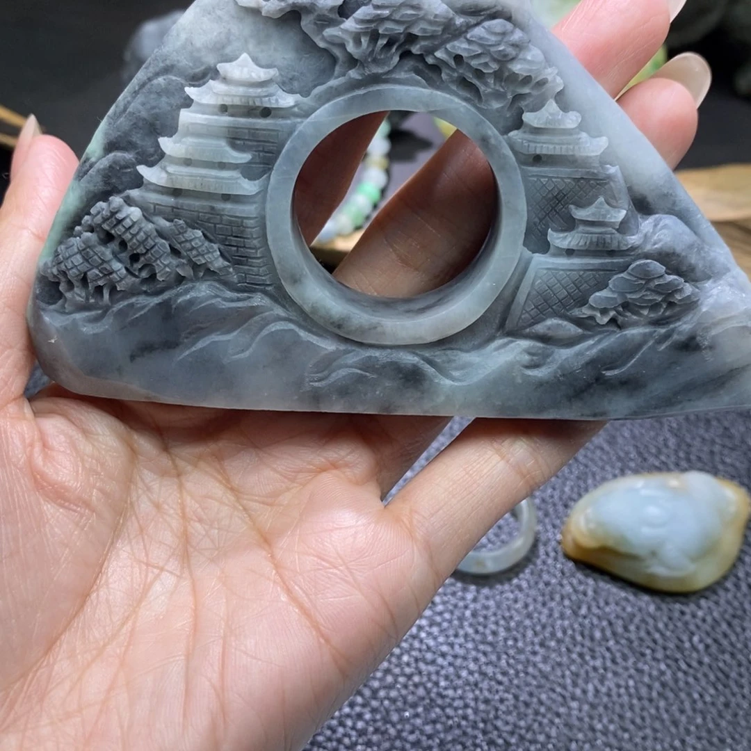 定制翡翠未镶嵌摆件