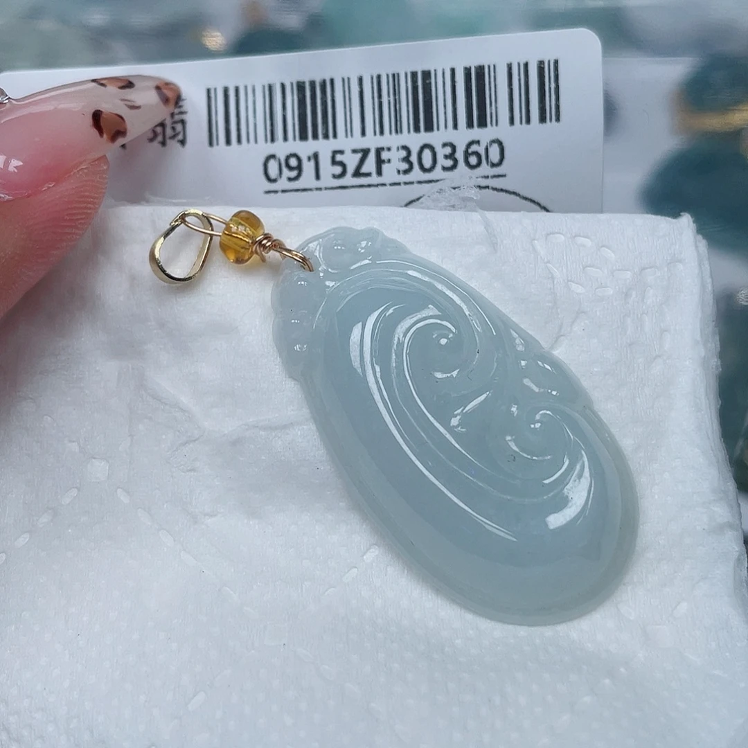 吊坠(不含链)未镶嵌翡翠