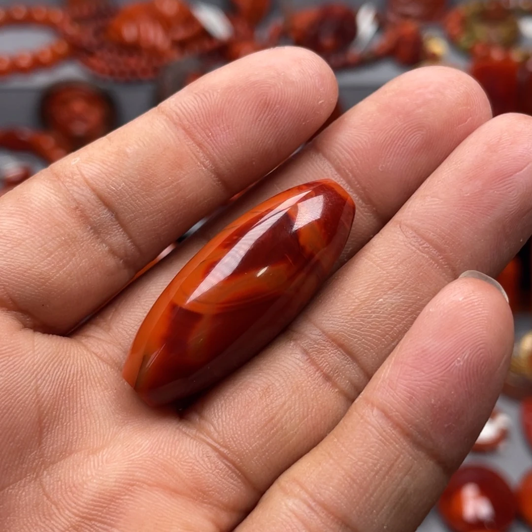南红玛瑙未镶嵌珠宝奇石吊坠