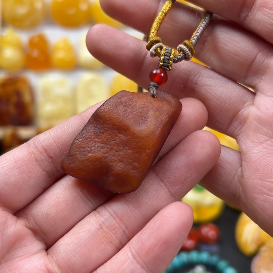 蜜蜡未镶嵌颈饰蜜蜡