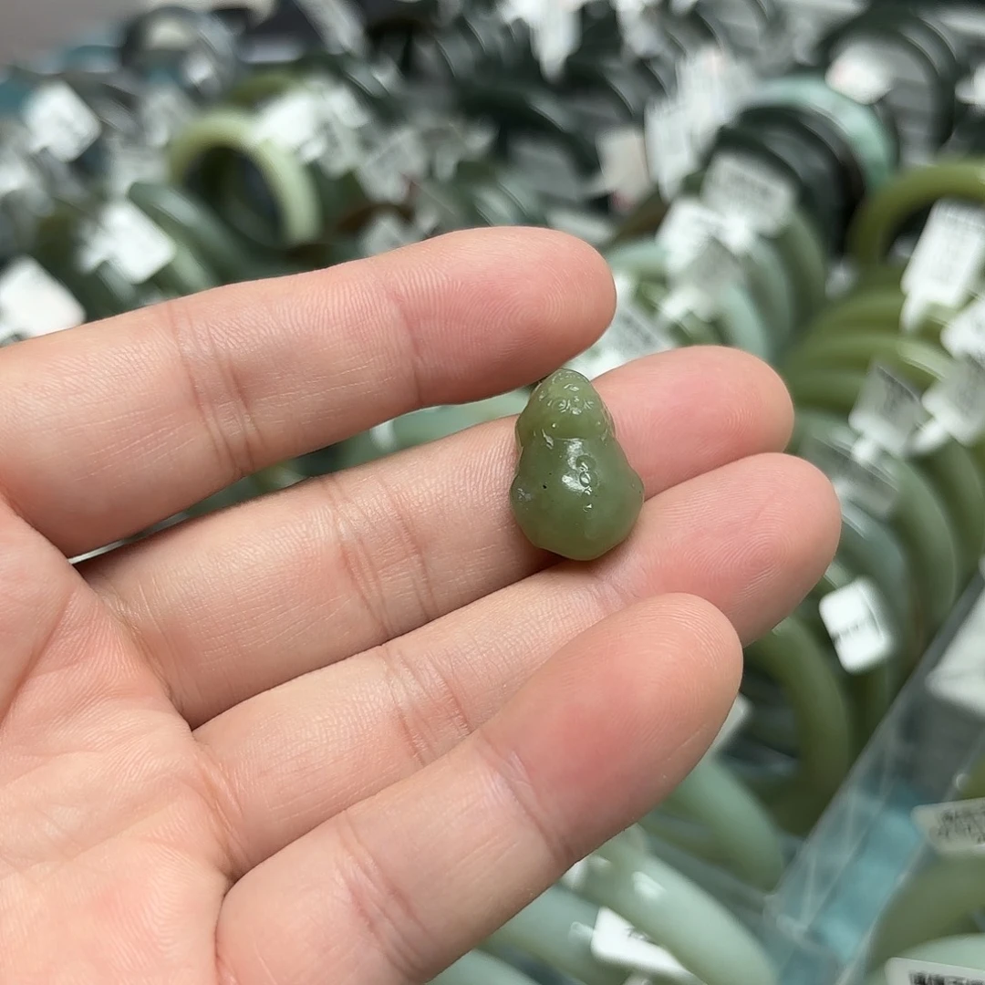 未镶嵌手镯和田玉（糖玉）