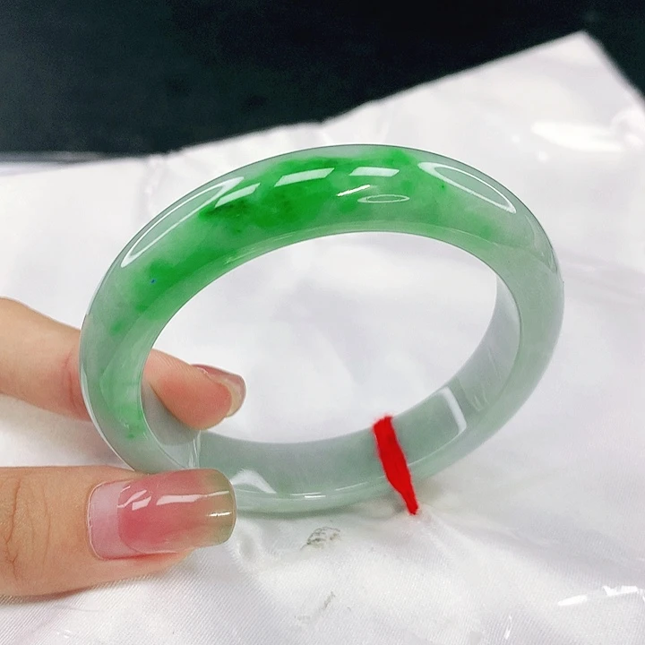 翡翠未镶嵌手镯圈53，85082