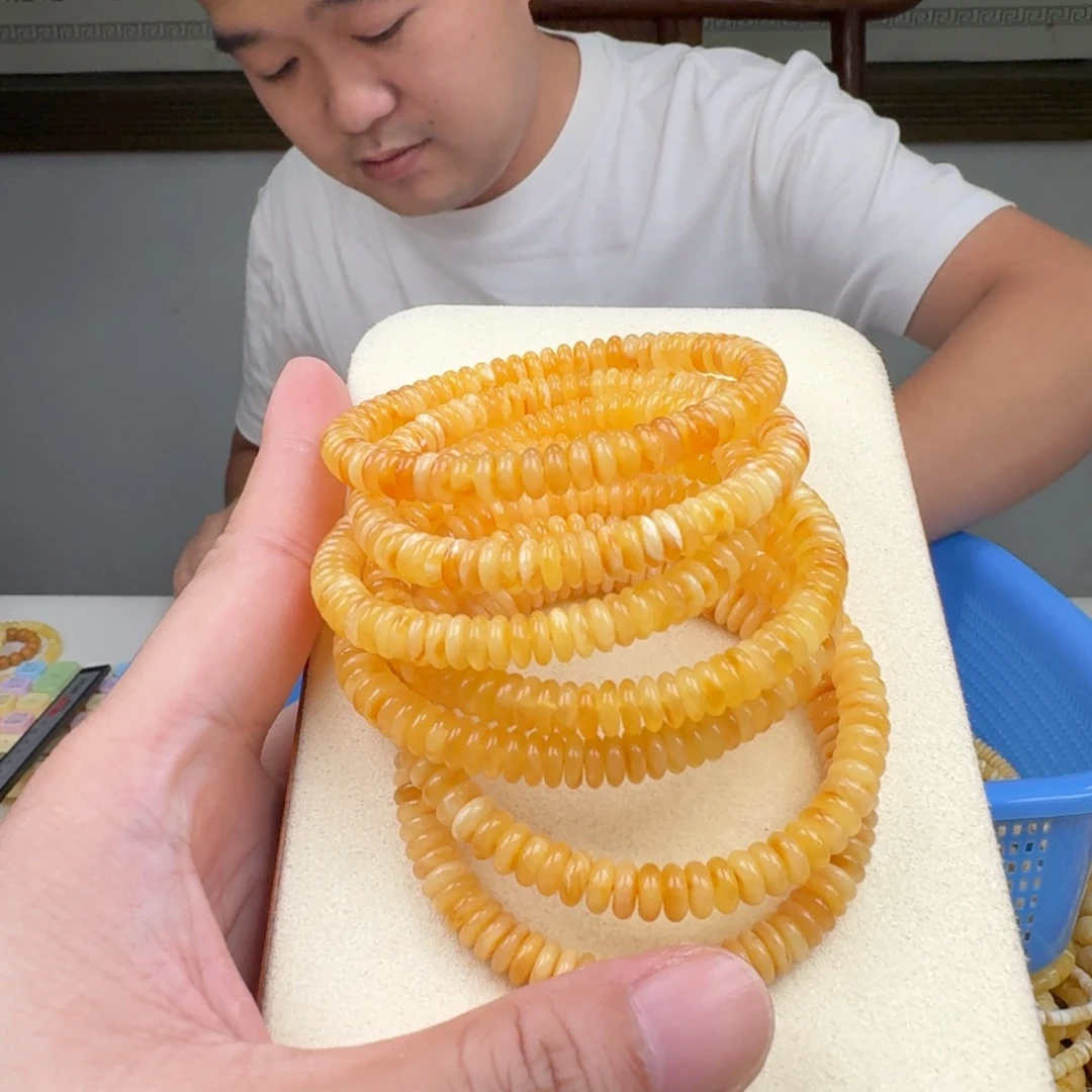 琥珀未镶嵌手链多样性发其一