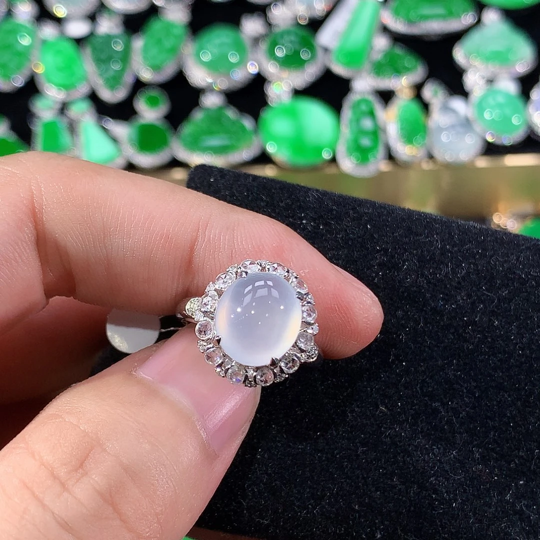 翡翠18K金镶嵌戒指