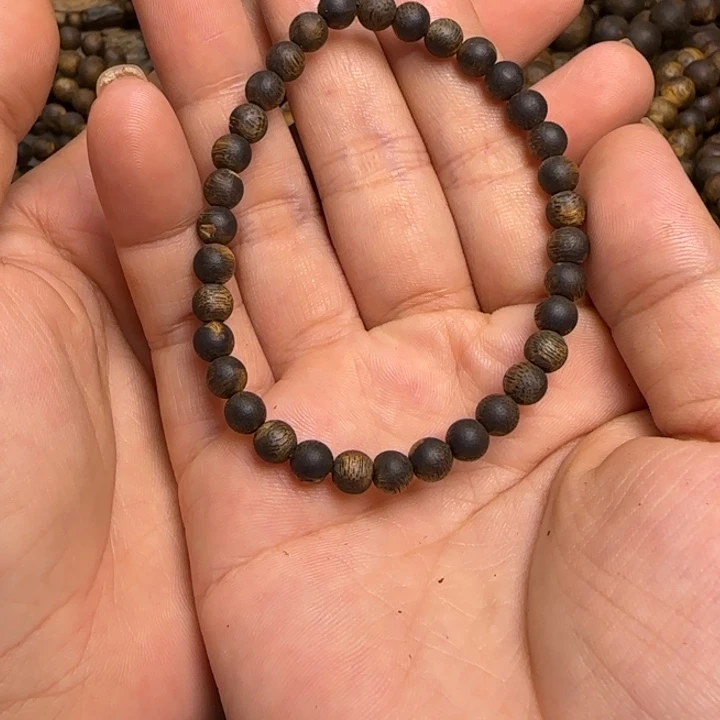 沉香手串虫漏05单圈沉水