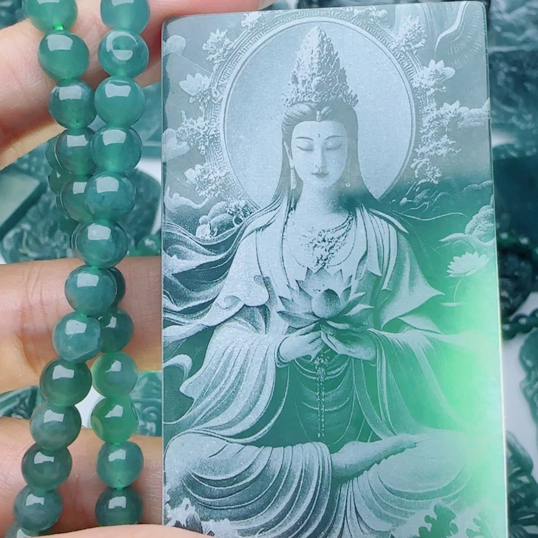 颈饰未镶嵌翡翠多样性发货天然的A货翡翠
