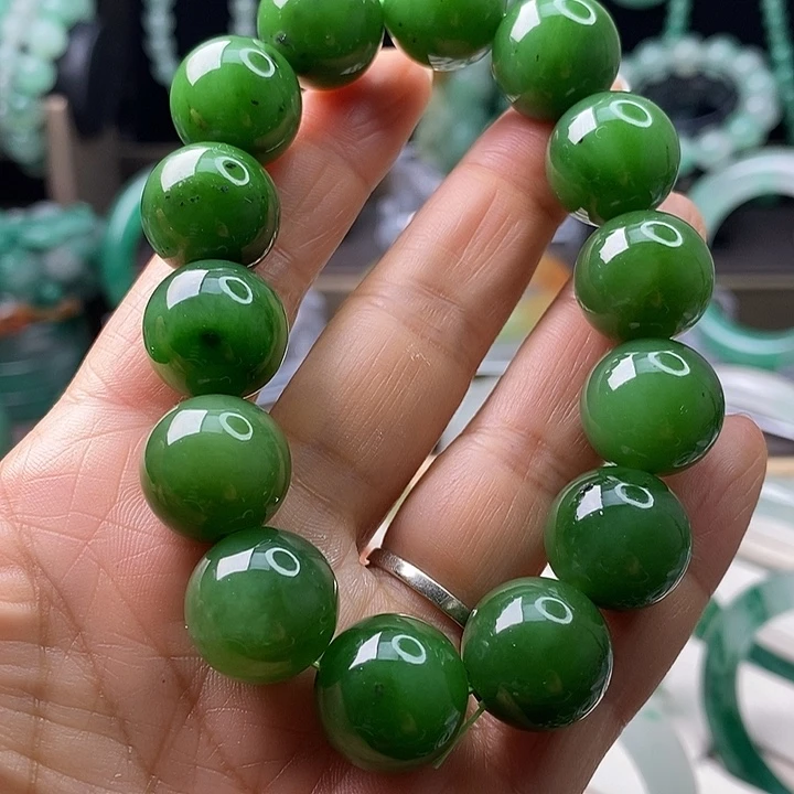 小***美和田玉（糖玉）未镶嵌手串碧玉