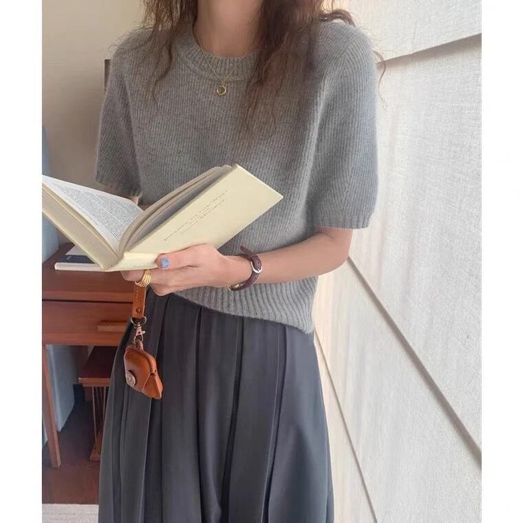 2025夏季新款圆领针织打底衫高级感百搭气质短款纯色上衣女短袖