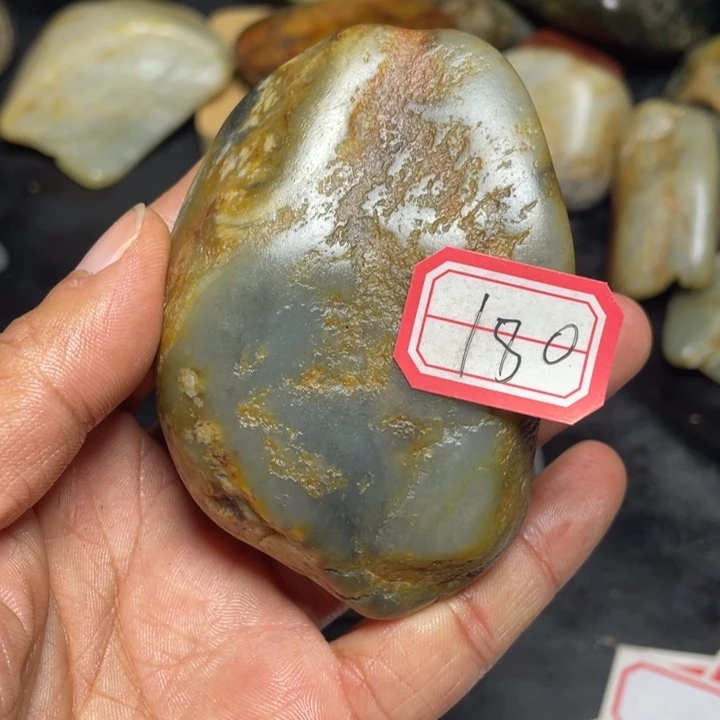 颈饰未镶嵌和田玉180