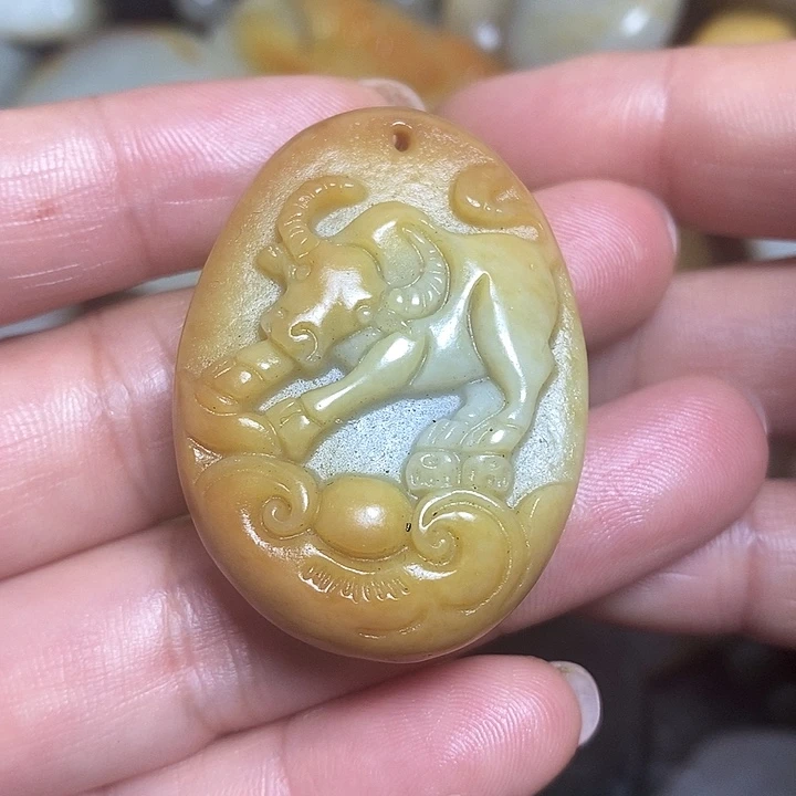 和田玉未镶嵌挂件