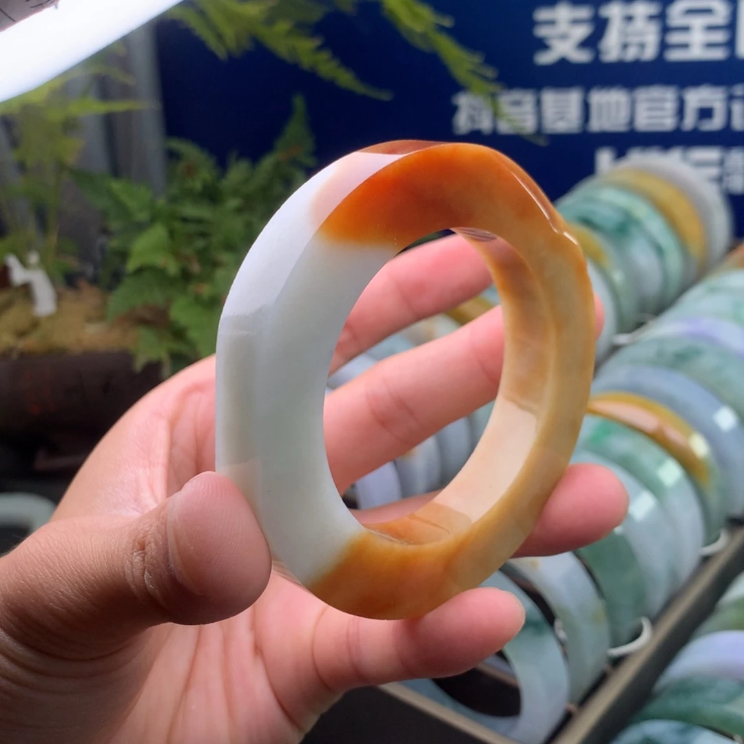 定制翡翠未镶嵌手镯定制手镯