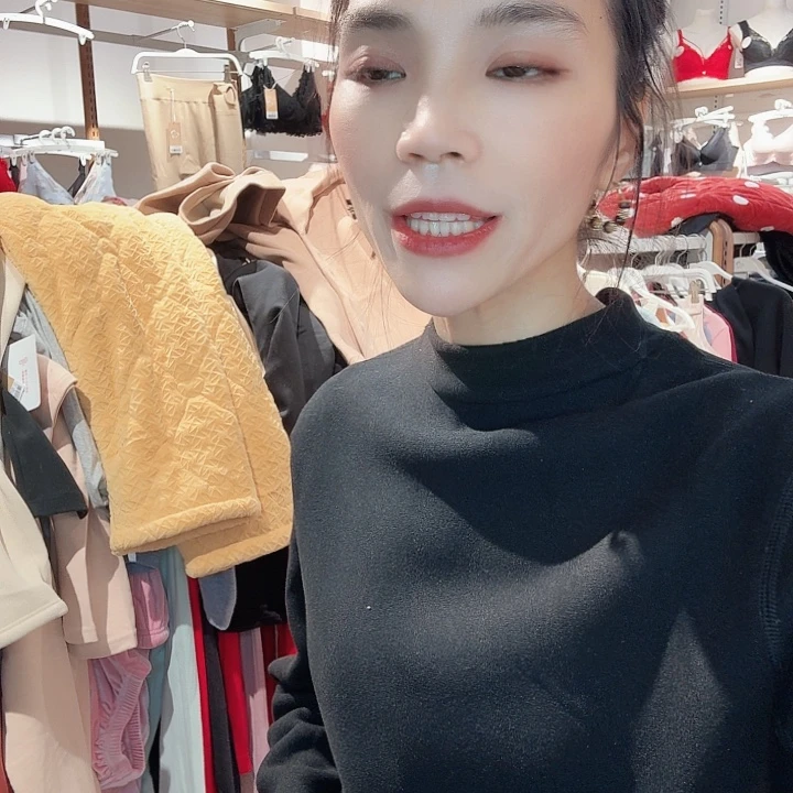 三醋酯纤维219米黑L羊羔绒中领-019