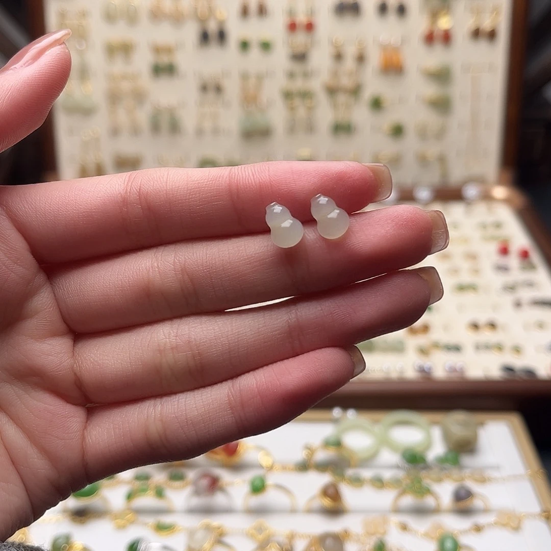 和田玉银S925镀金镶嵌耳饰