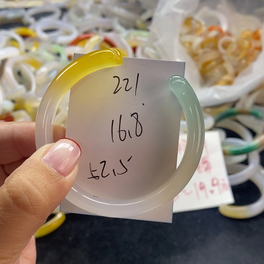 手镯玛瑙/玉髓未镶嵌221