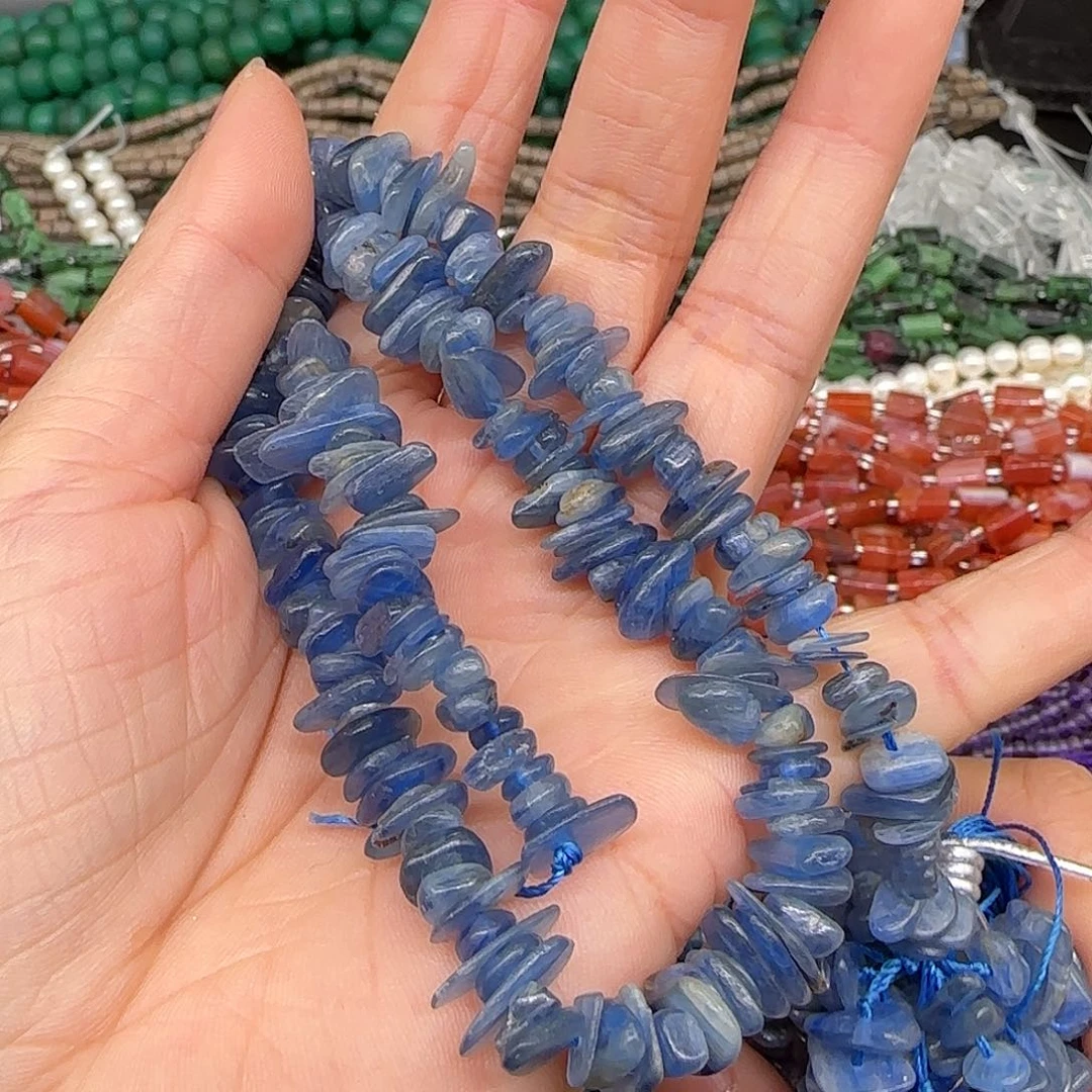 玛瑙/玉髓合金珠宝半成品蓝晶石8-10mm随形一条