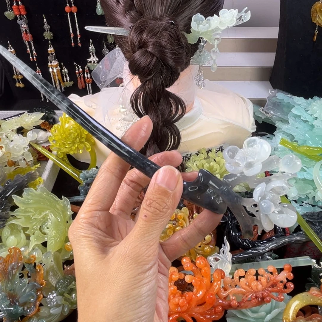 未镶嵌岫玉发饰瑕疵